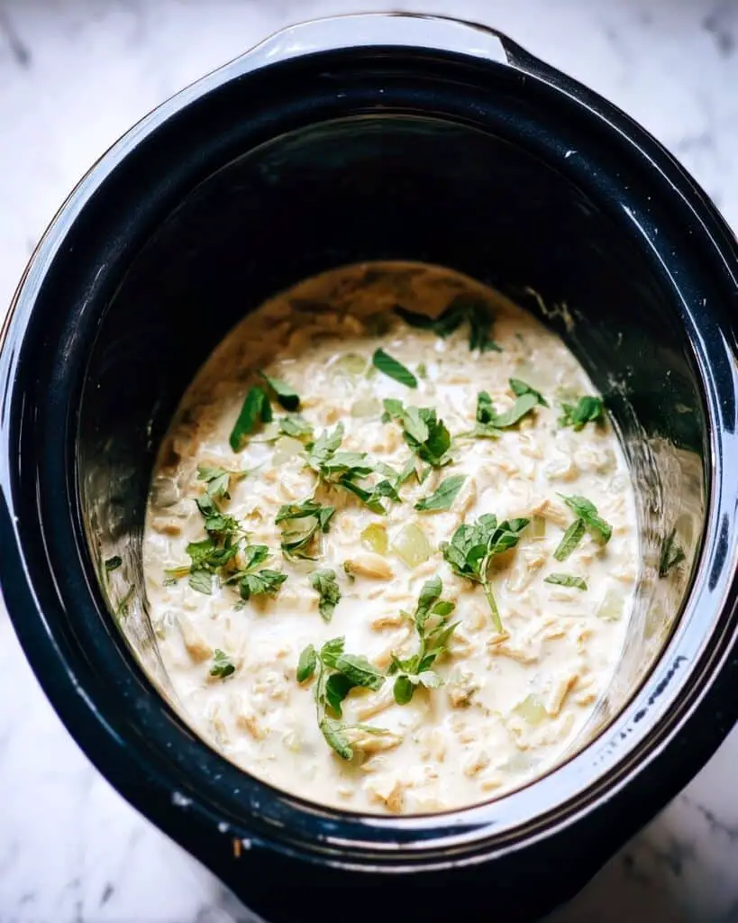 Crockpot White Chicken Chili (Dump-and-Go) Recipe