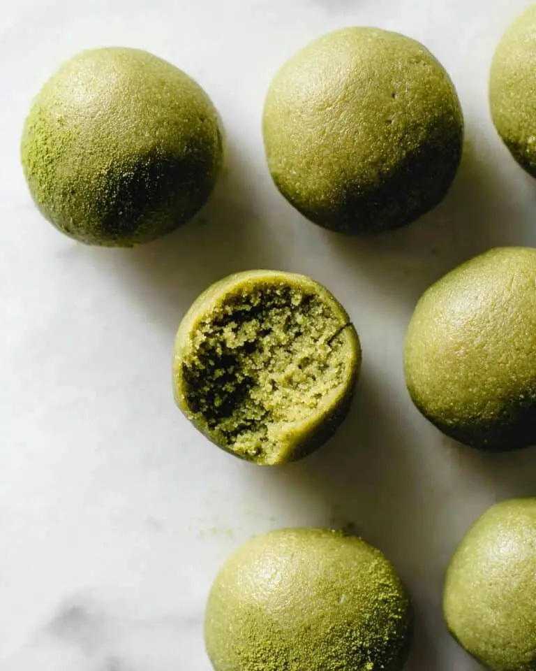 Vegan Matcha Energy Bites Recipe