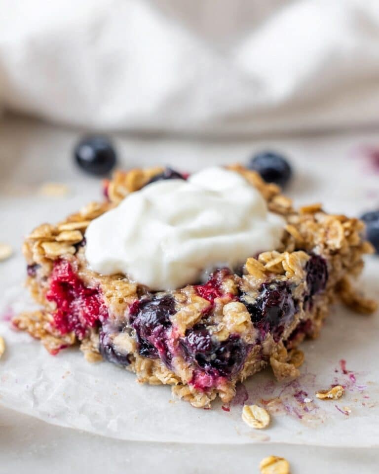 No Sugar Banana Berry Baked Oatmeal Recipe